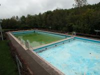 Ansicht Schwimmbad i. Rtg. West 02.10.03